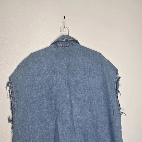 We The Free Madison City Denim DYI Vest Jacket Women's Size Medium Altered - Picture 12 of 16